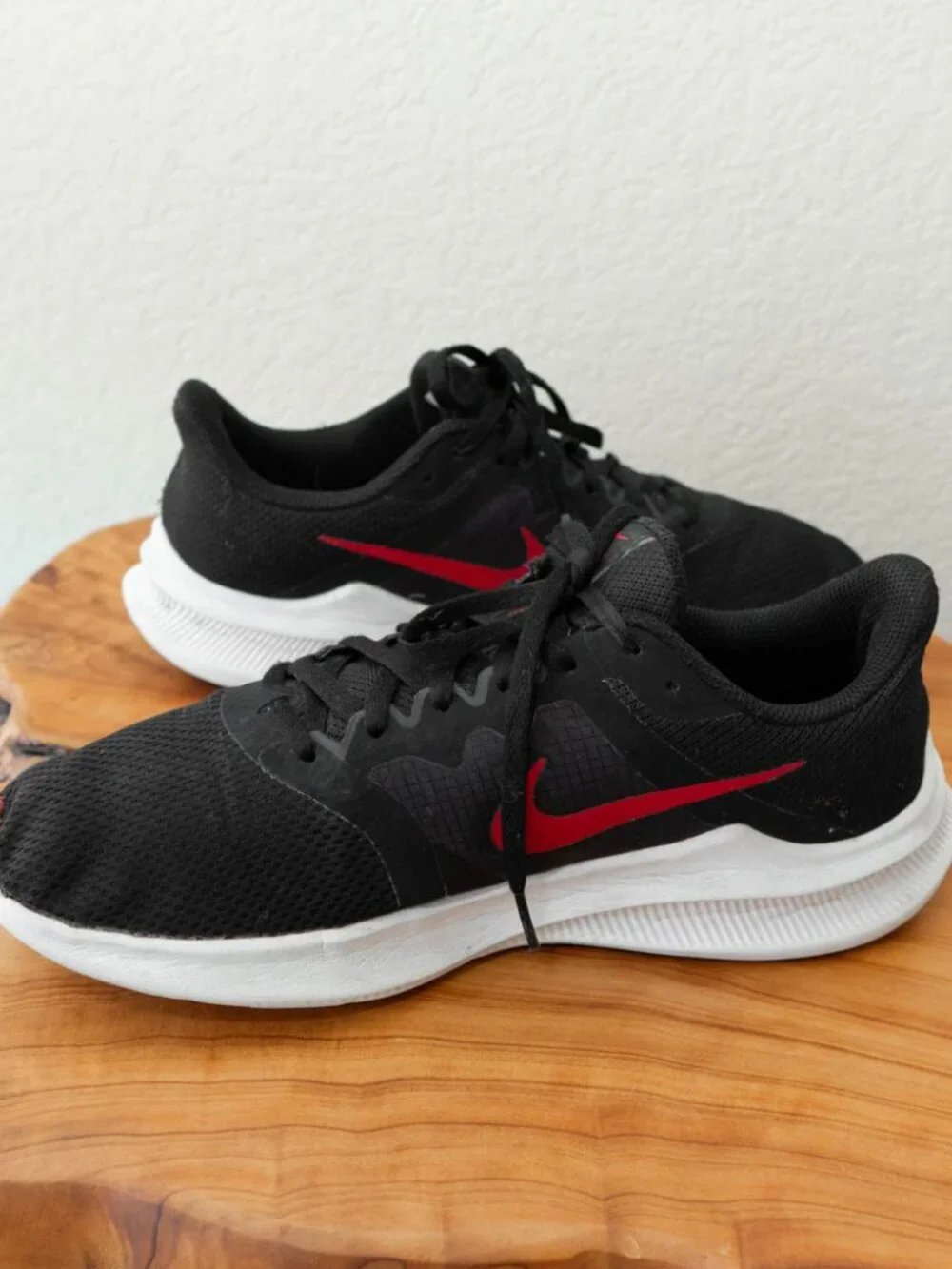 Nike Downshifter Running Shoes Womens 7.5 Black Red Athletic Sneakers CW3411-005